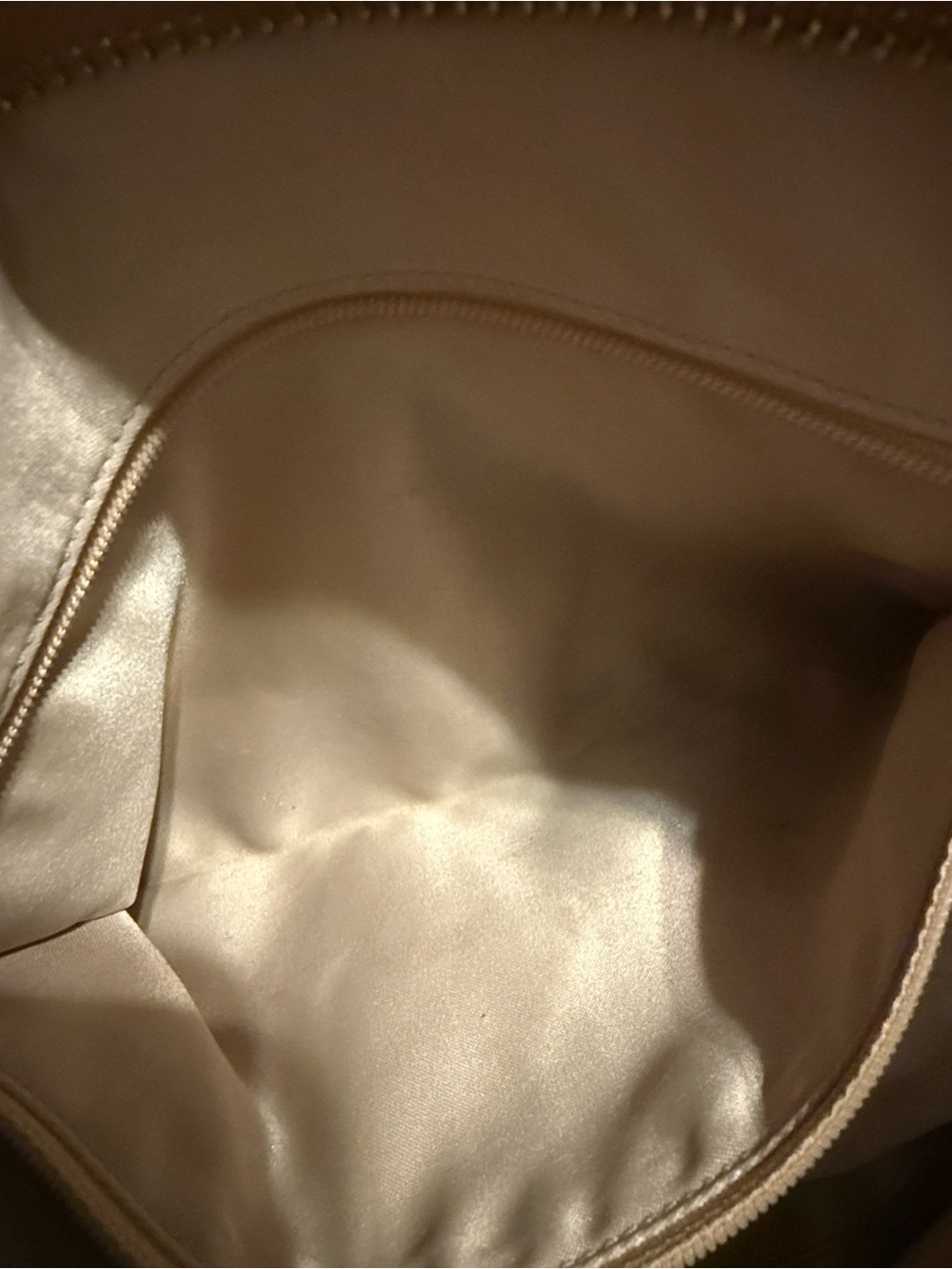 Coach Ergo Hobo Bag (Style #10740) in a camel/tan leather finish around 2007 - Picture 4 of 7